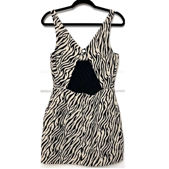 BEC BRIDGE 90s Zebra Stripe Square Neck Sleeveless Cutout Open Back Mini Dress 6 - Picture 9 of 13